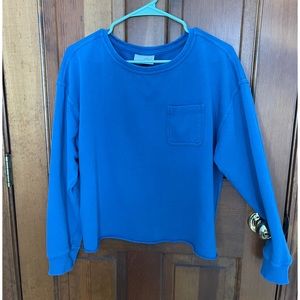 Universal Threads Sweatshirt Size Medium 🔵